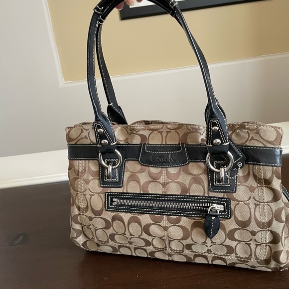 Coach Signature Penelope shoulder bag - Picture 7 of 12